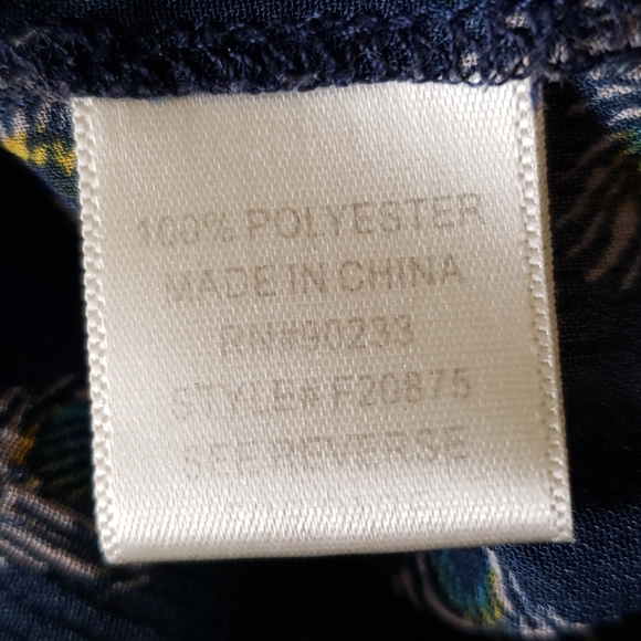 Black poppy top - Picture 7 of 8